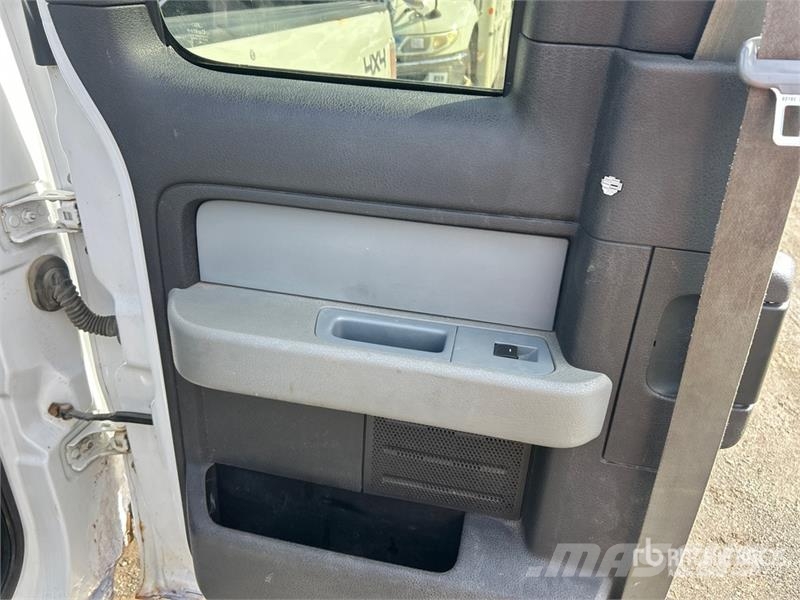 Ford F-150 XLT 4x4 Extended Cab Pickup Other