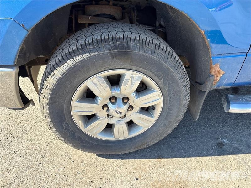 Ford F-150 XLT 4x4 Extended Cab Pickup Ostalo