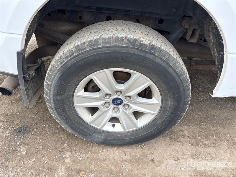 Ford F-150 XLT 4x4 Extended Cab Pickup أخرى