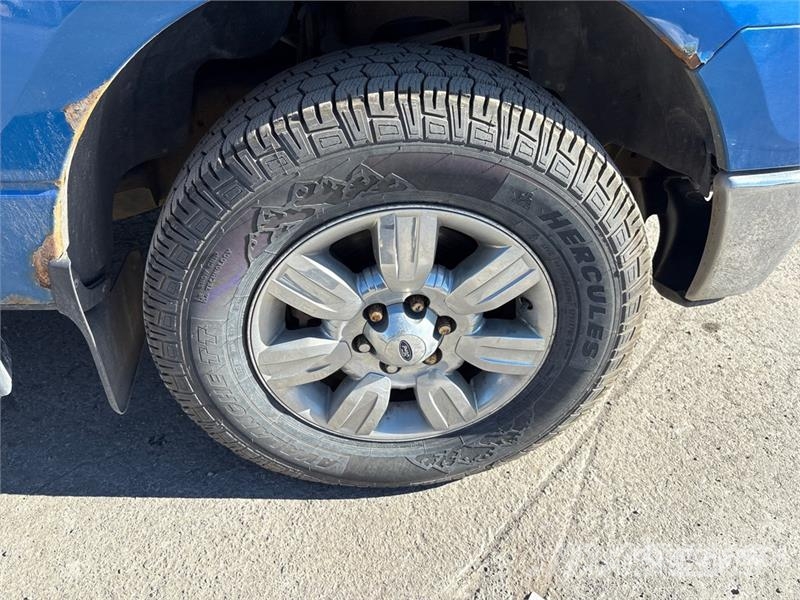 Ford F-150 XLT 4x4 Extended Cab Pickup Ostalo