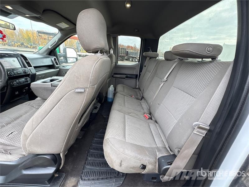 Ford F-150 XLT 4x4 Extended Cab Pickup أخرى