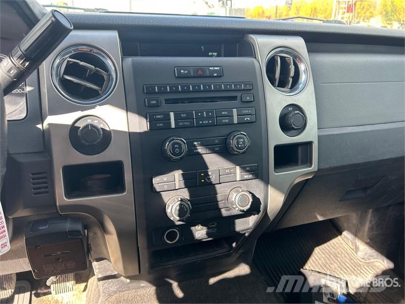 Ford F-150 XLT 4x4 Extended Cab Pickup Other