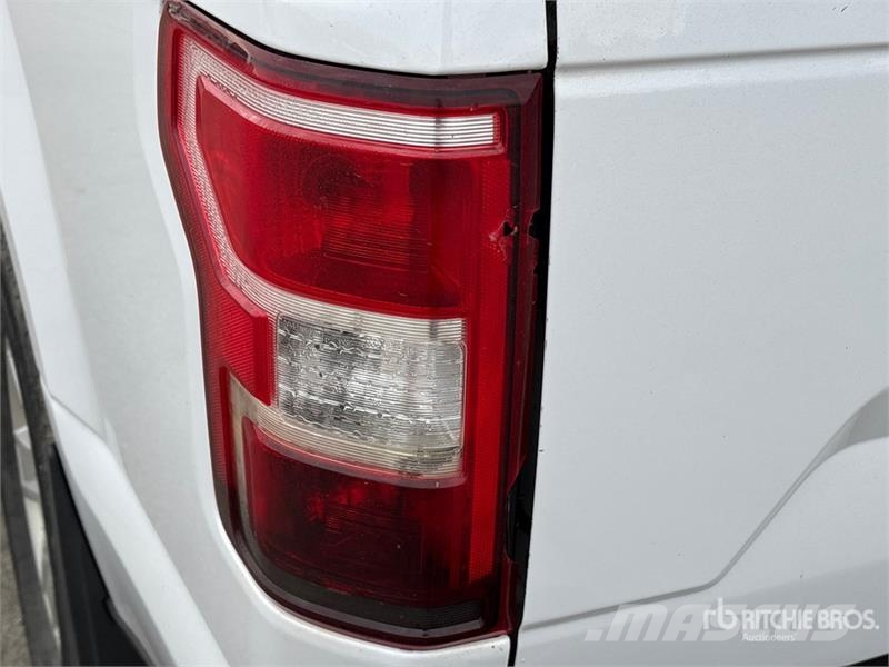 Ford F-150 XLT 4x4 Extended Cab Pickup أخرى
