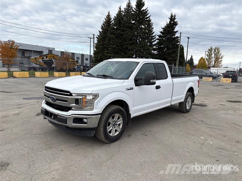 Ford F-150 XLT 4x4 Extended Cab Pickup أخرى
