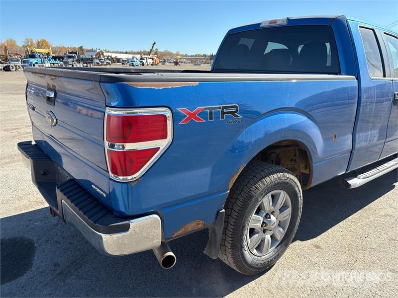 Ford F-150 XLT 4x4 Extended Cab Pickup Ostalo