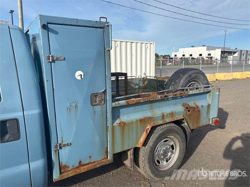 Ford F-250 Kamioni sa otvorenim sandukom