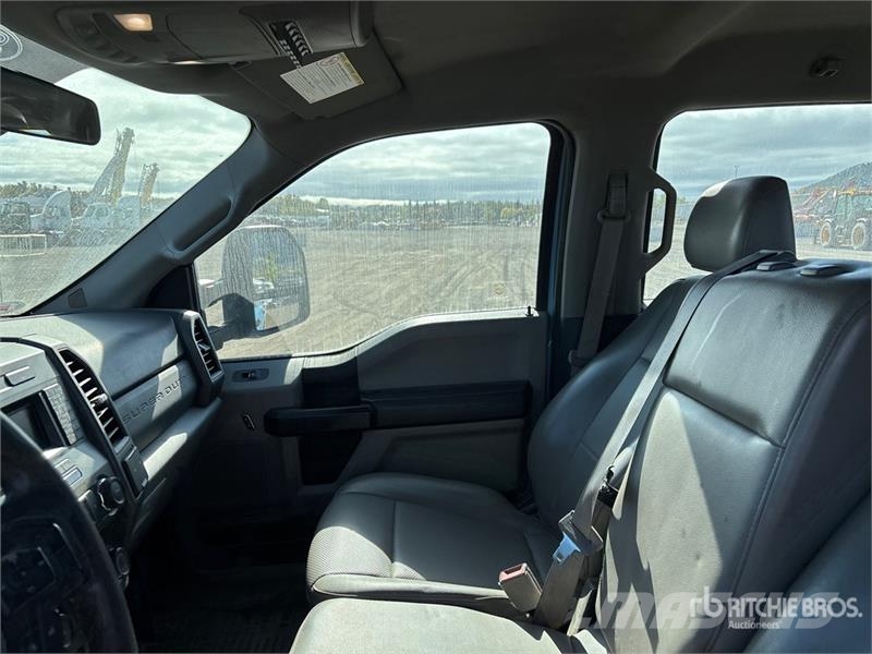 Ford F-250 Kamioni sa otvorenim sandukom