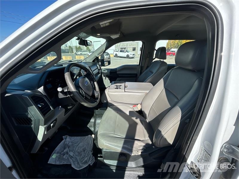 Ford F-250 Kamioni sa otvorenim sandukom