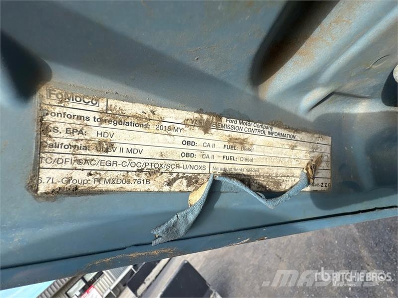 Ford F-250 Kamioni sa otvorenim sandukom