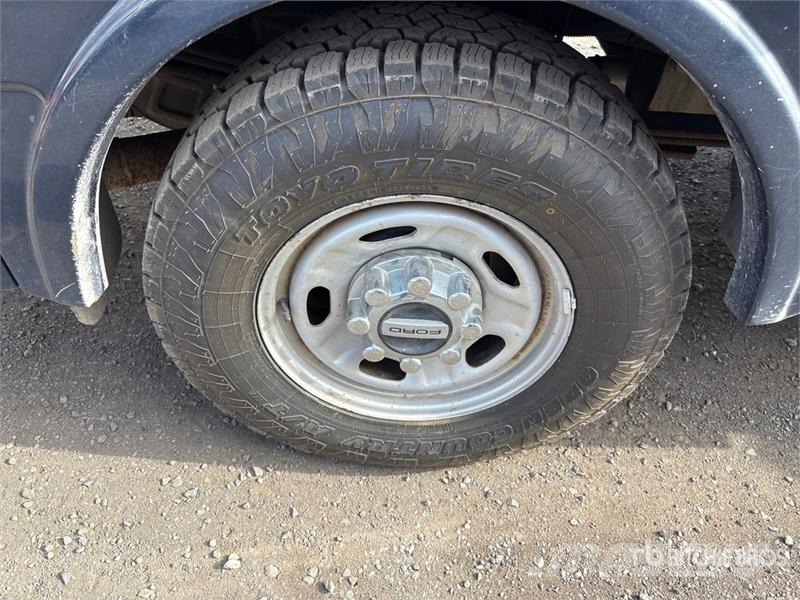 Ford F-250 Pik up kamioni
