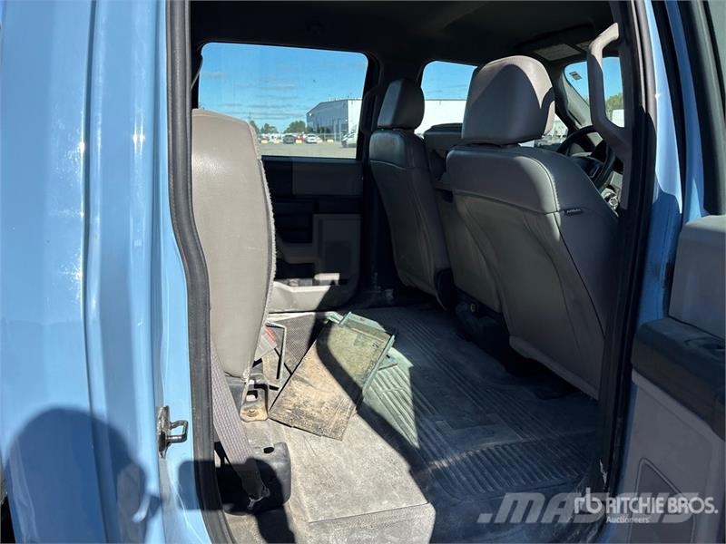 Ford F-250 Kamioni sa otvorenim sandukom