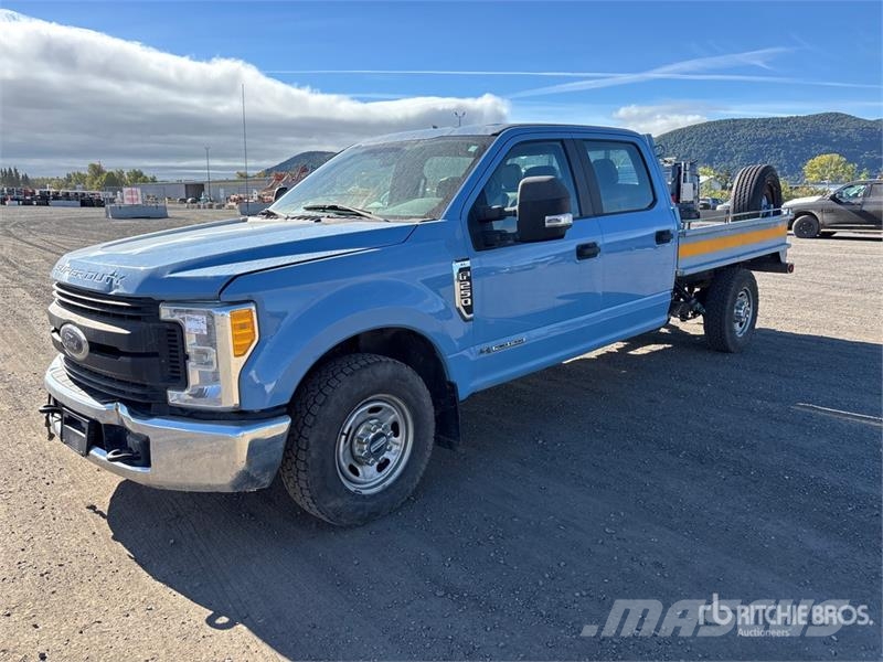 Ford F-250 Kamioni sa otvorenim sandukom