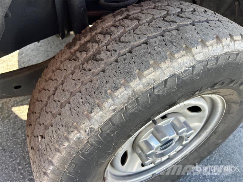 Ford F-250 Kamioni sa otvorenim sandukom