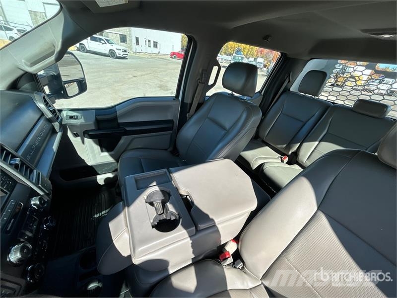 Ford F-250 Kamioni sa otvorenim sandukom