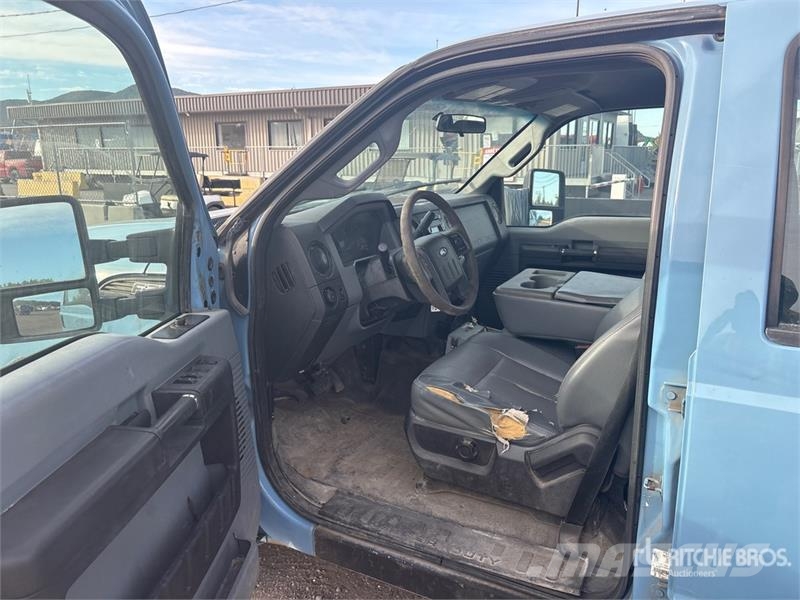 Ford F-250 Kamioni sa otvorenim sandukom