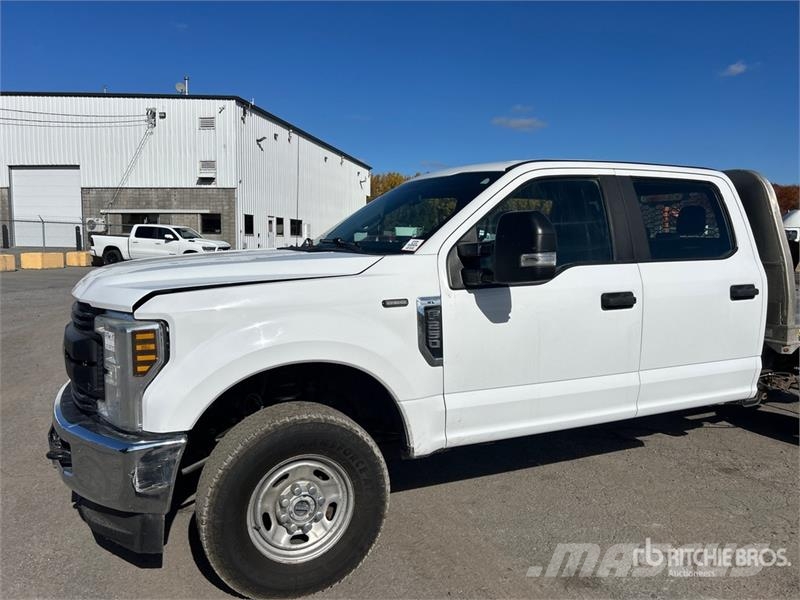 Ford F-250 Kamioni sa otvorenim sandukom