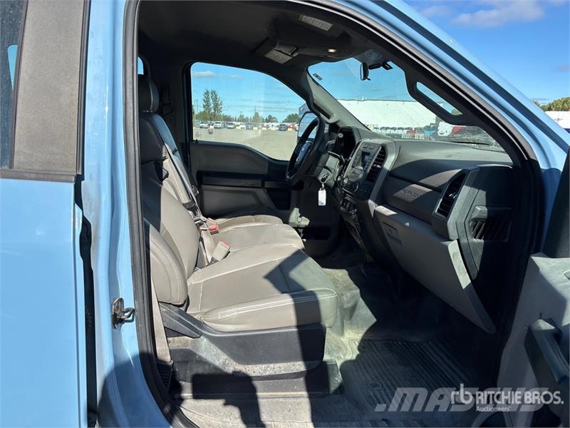 Ford F-250 Kamioni sa otvorenim sandukom