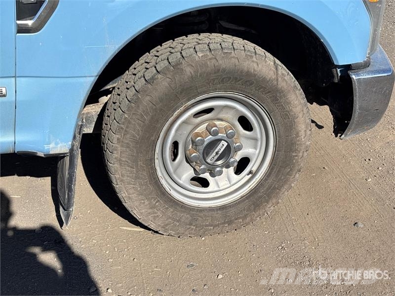 Ford F-250 Kamioni sa otvorenim sandukom