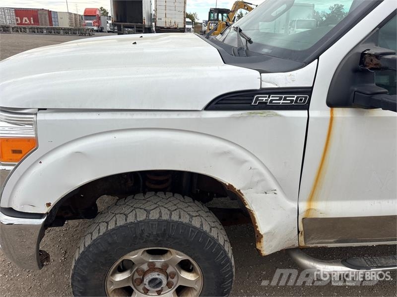 Ford F-250 Muu
