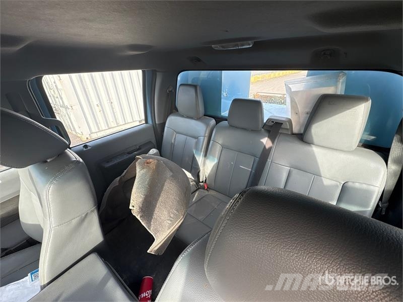 Ford F-250 Kamioni sa otvorenim sandukom
