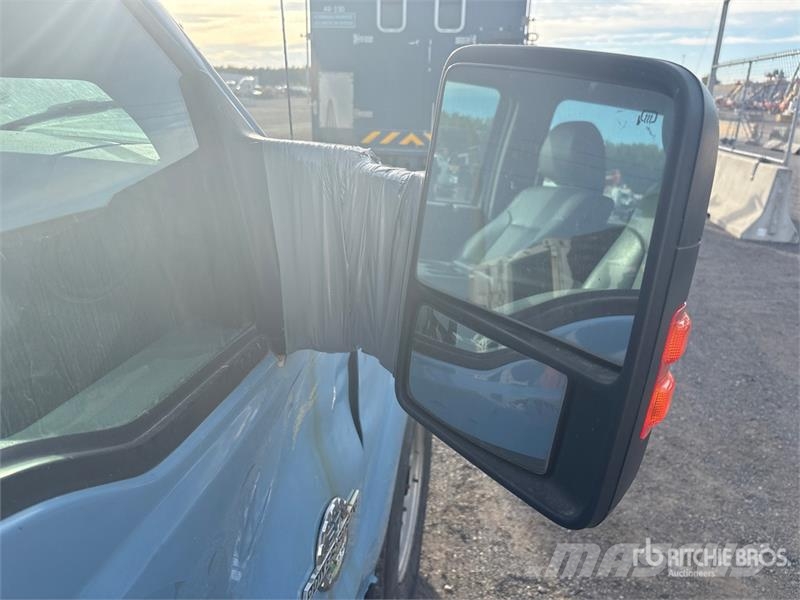 Ford F-250 Kamioni sa otvorenim sandukom