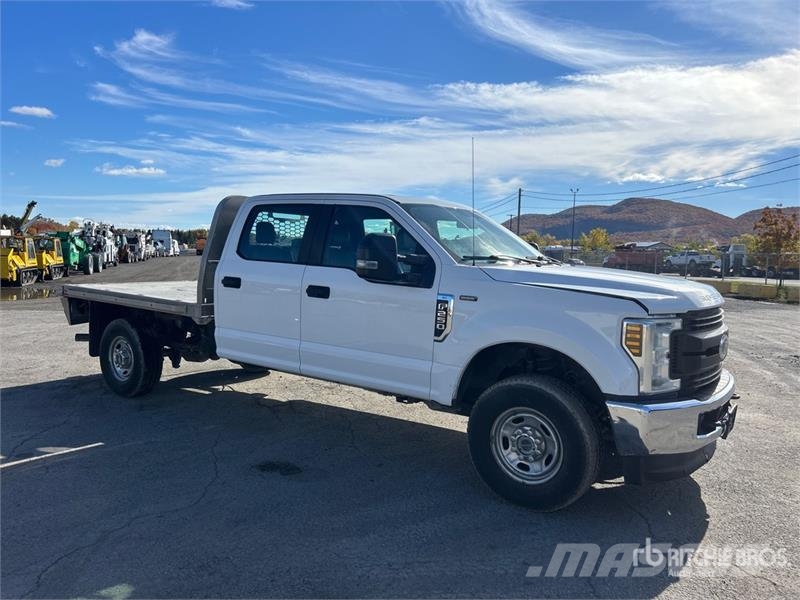 Ford F-250 Kamioni sa otvorenim sandukom