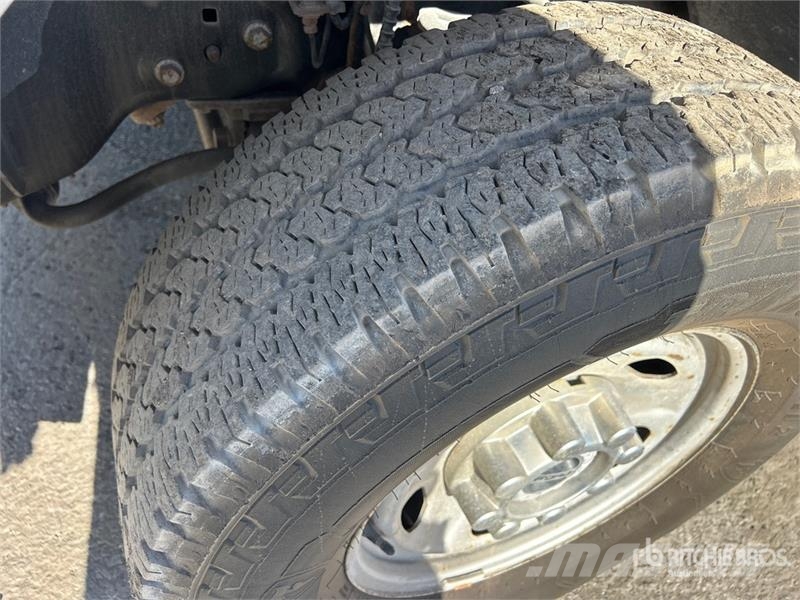 Ford F-250 Kamioni sa otvorenim sandukom