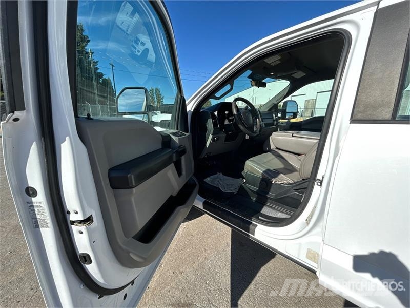 Ford F-250 Kamioni sa otvorenim sandukom