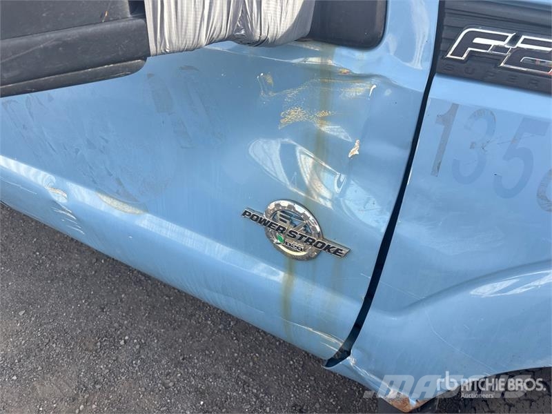 Ford F-250 Kamioni sa otvorenim sandukom