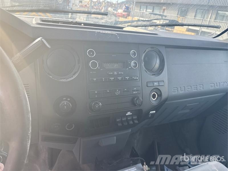 Ford F-250 Kamioni sa otvorenim sandukom