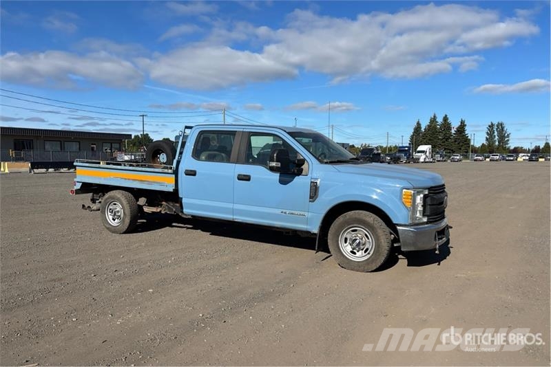 Ford F-250 Kamioni sa otvorenim sandukom