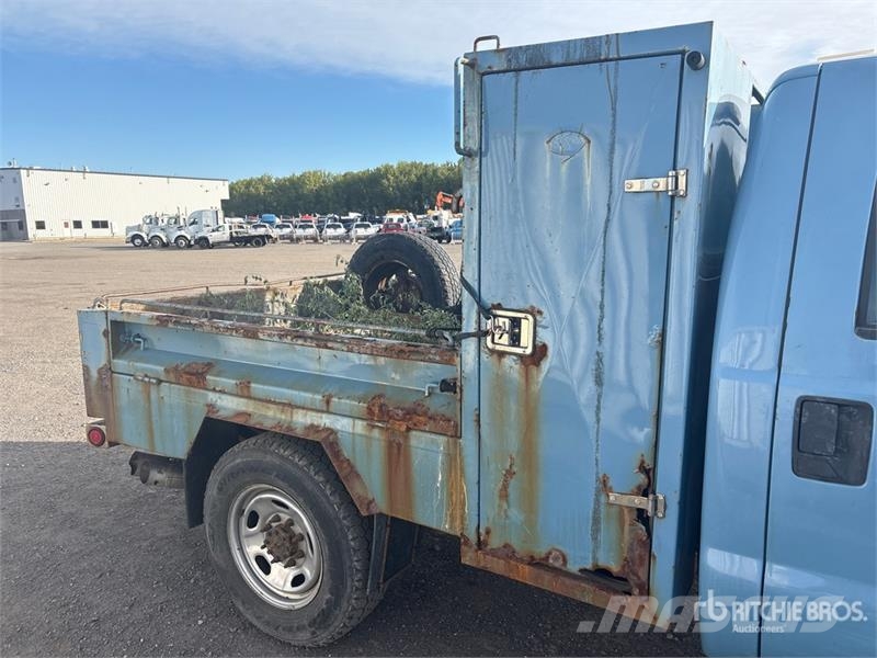 Ford F-250 Kamioni sa otvorenim sandukom