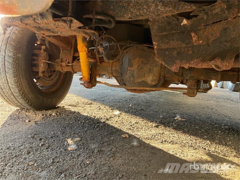 Ford F-250 4x4 Extended Cab Pickup Ostalo