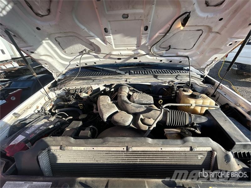 Ford F-250 4x4 Extended Cab Pickup أخرى