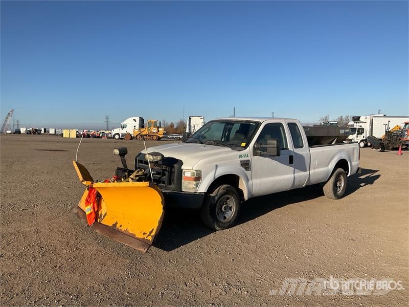 Ford F-250 4x4 Extended Cab Pickup Ostalo