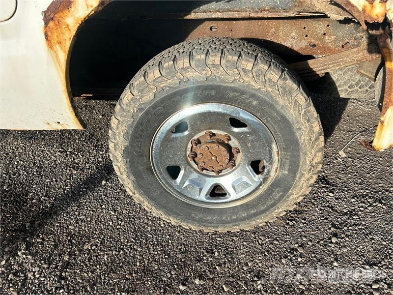 Ford F-250 4x4 Extended Cab Pickup أخرى