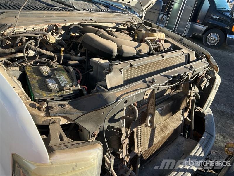 Ford F-250 4x4 Extended Cab Pickup Ostalo