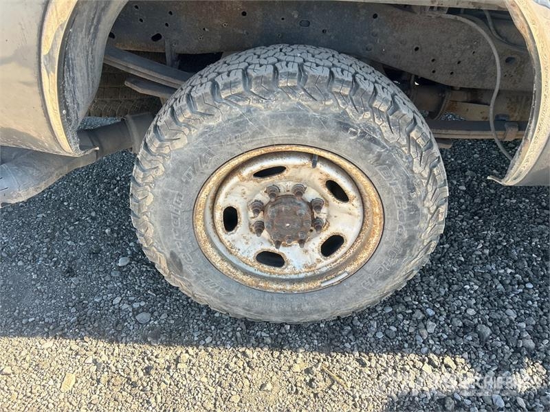 Ford F-250 Lariat 4x4 Extended Cab Pickup Kita