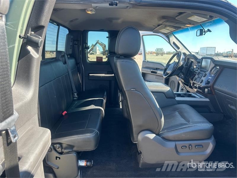 Ford F-250 Lariat 4x4 Extended Cab Pickup Kita