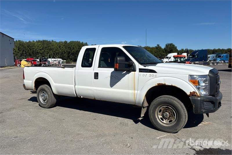 Ford F-250 Lariat 4x4 Extended Cab Pickup Furgoni altro