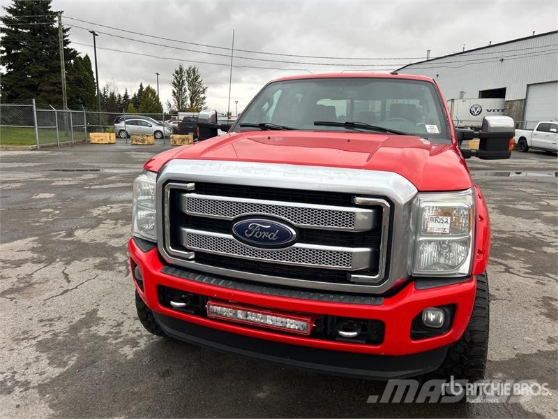 Ford F-250 Lariat 4x4 Crew Cab Pickup Ostalo