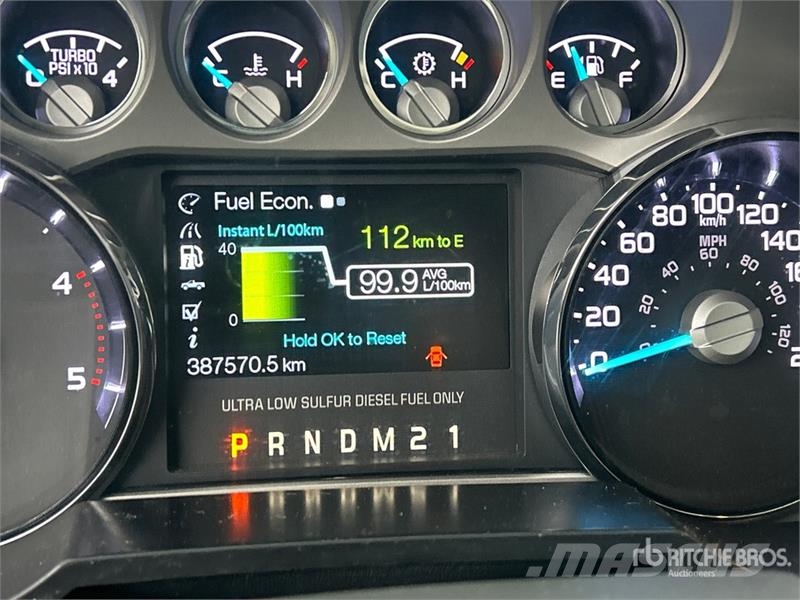 Ford F-250 Lariat 4x4 Crew Cab Pickup Ostalo