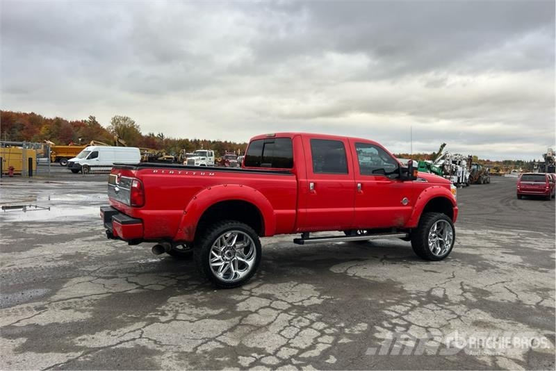 Ford F-250 Lariat 4x4 Crew Cab Pickup Ostalo