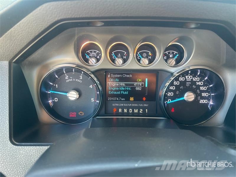 Ford F-250 Lariat 4x4 Extended Cab Pickup Kita
