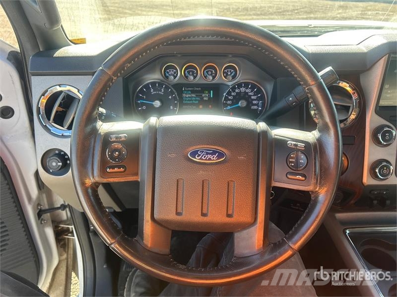 Ford F-250 Lariat 4x4 Extended Cab Pickup Kita