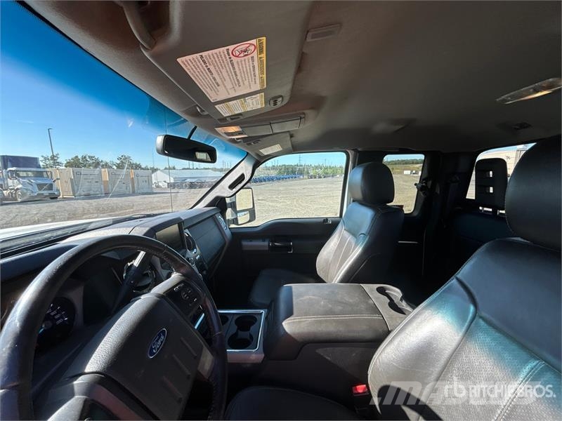 Ford F-250 Lariat 4x4 Extended Cab Pickup Kita