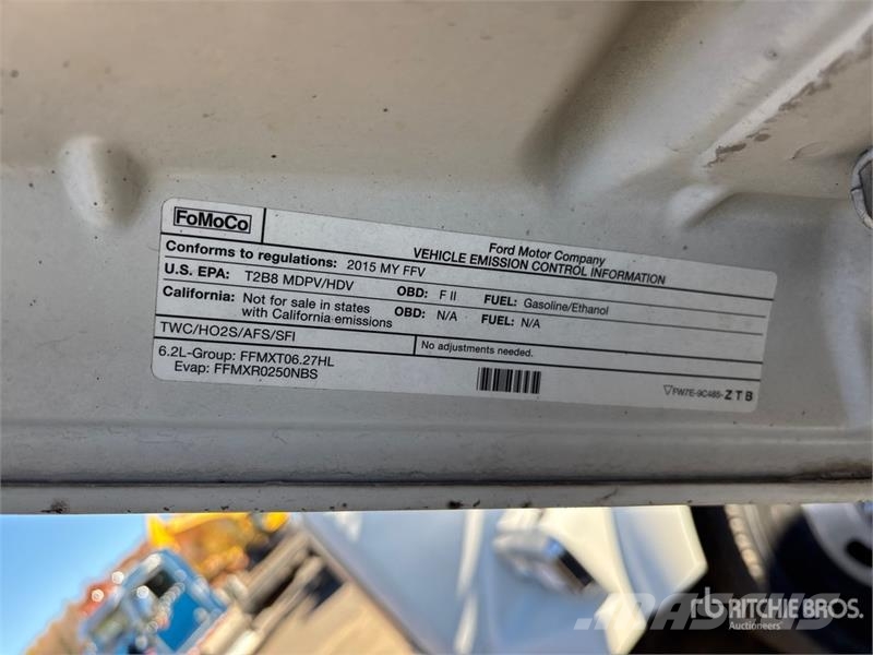 Ford F-250 XL 4x2 Crew Cab Pickup Drugi