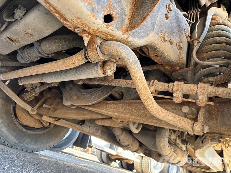 Ford F-250 XL 4x2 Crew Cab Pickup Drugi