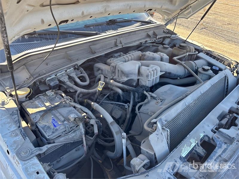 Ford F-250 XL 4x2 Crew Cab Pickup Drugi