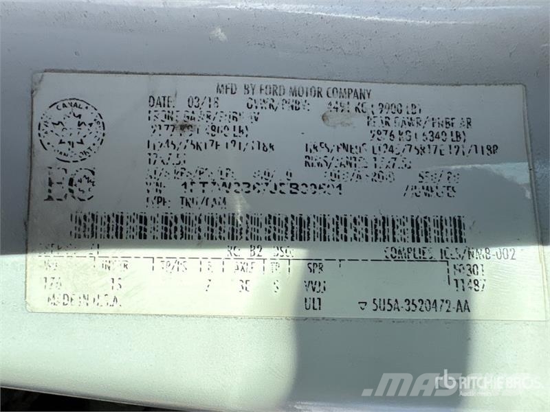 Ford F-250 XL 4x4 Crew Cab Pickup Outros